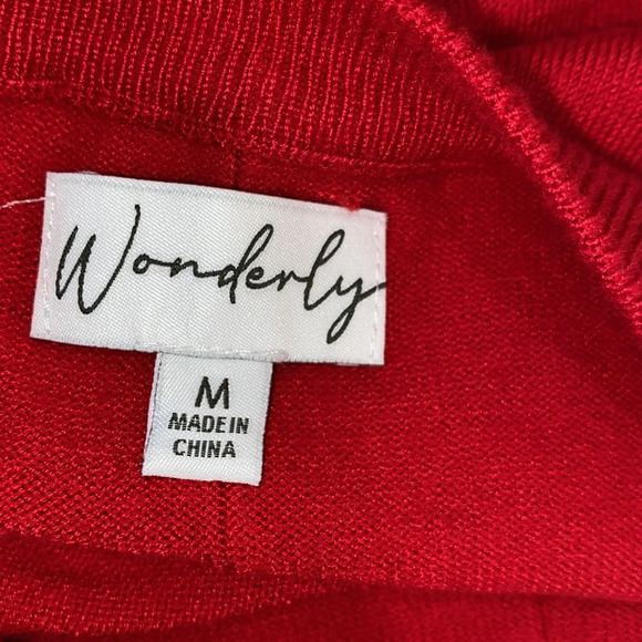 WONDERLY red sweater size medium - Picture 6 of 8